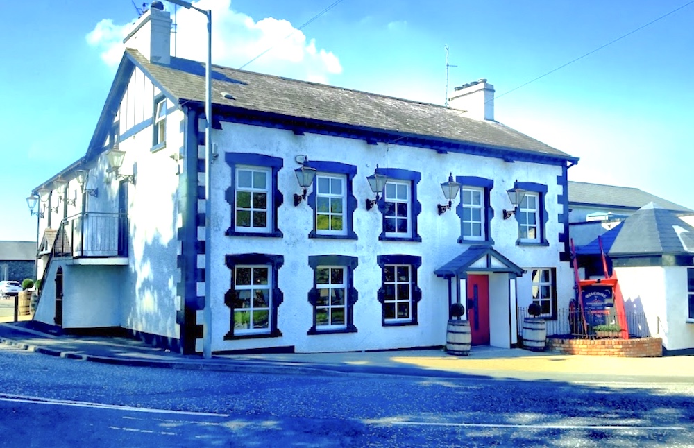 The Corner House Bar Motorhome Pubs